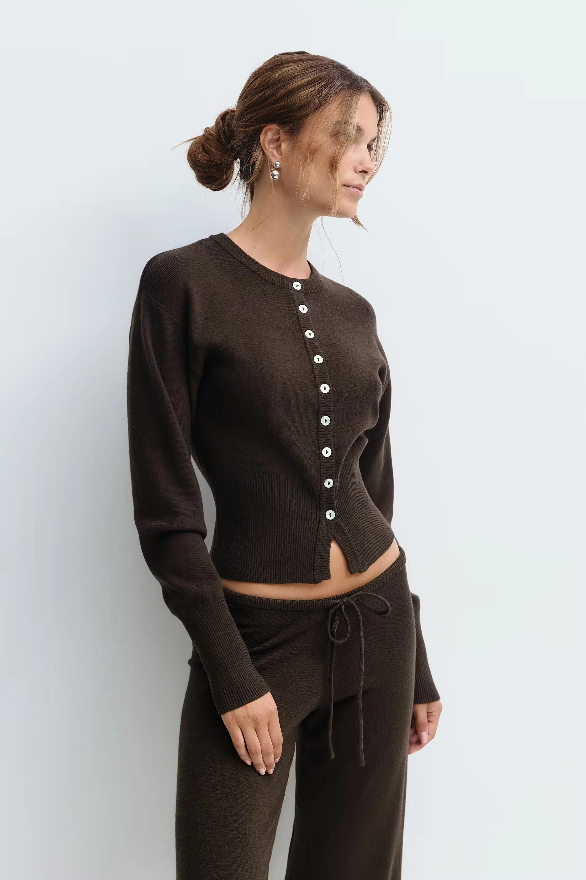 Nola – Die Alltägliche Ikonische Strickjacke